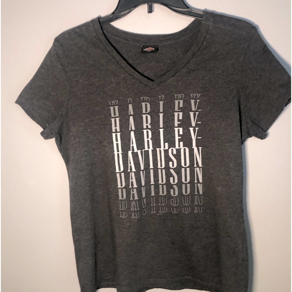 Woman’s light Harley-Davidson Muscle T-Shirt.